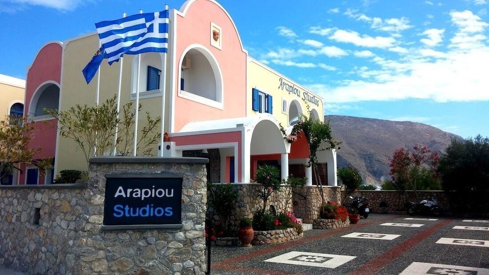 Arapiou Apartments Perivolos  Exterior photo